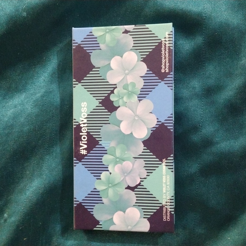 Forget me not eyeshadow palette - Picture 5 of 5